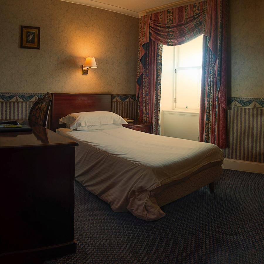 The Grand Hotel Леруік Екстер'єр фото